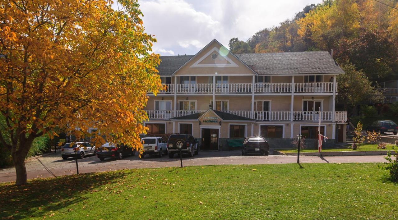 Sunkar Hotel Алматы Экстерьер фото