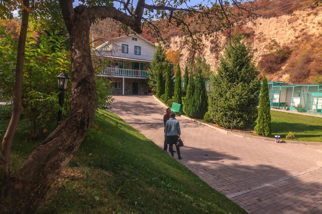 Sunkar Hotel Алматы Экстерьер фото
